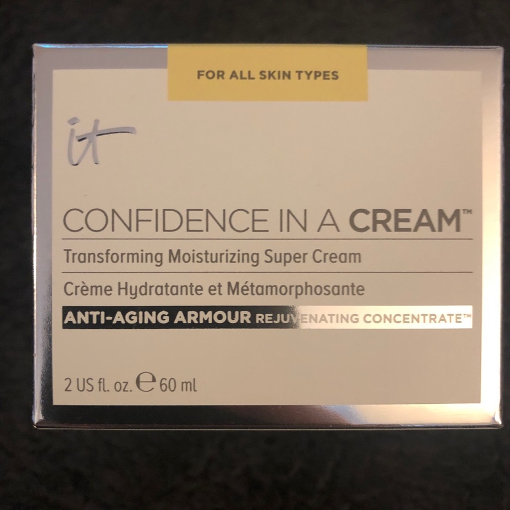 IT Cosmetics Confidence In A Cream.